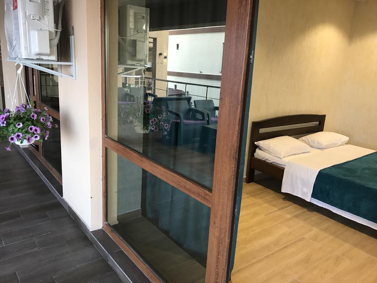 Золотий Лев Hotel Bugaz Exterior foto