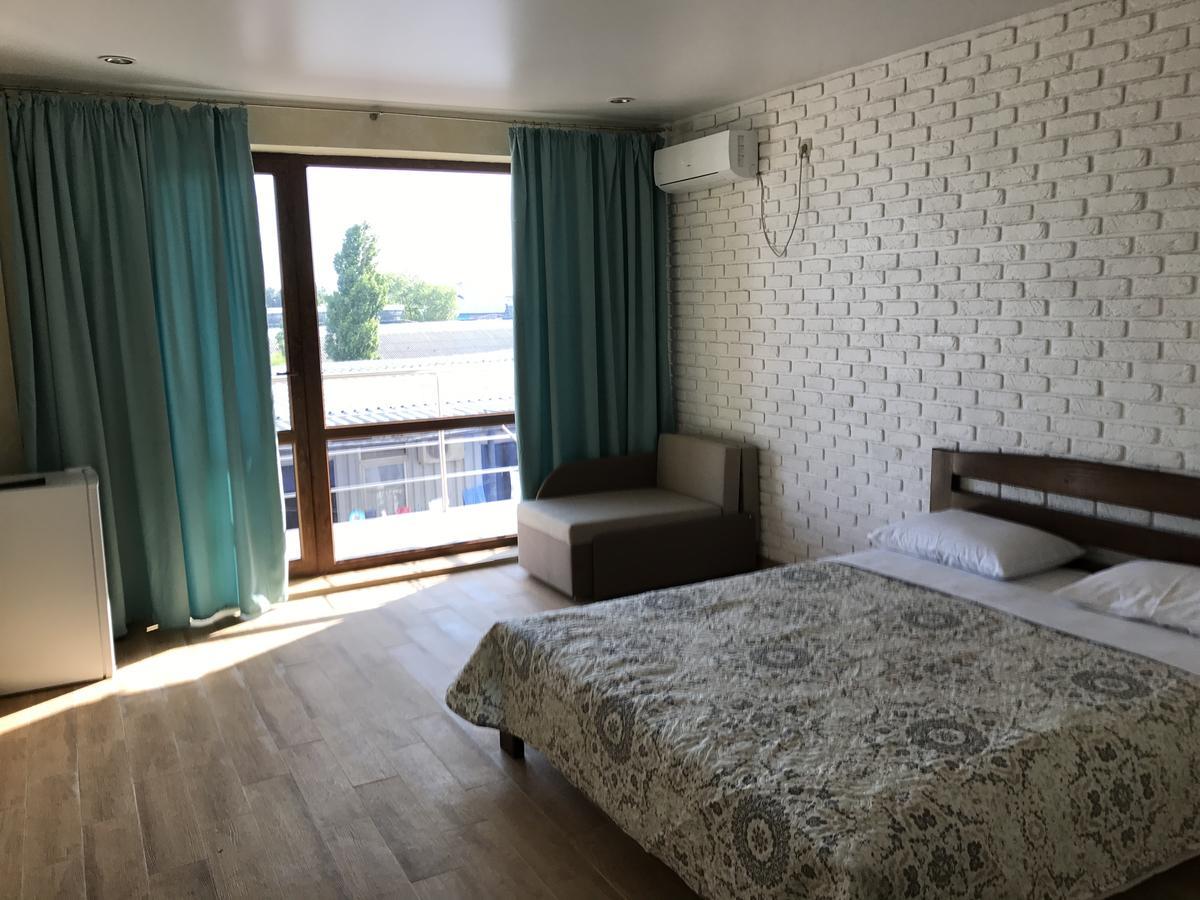 Золотий Лев Hotel Bugaz Exterior foto