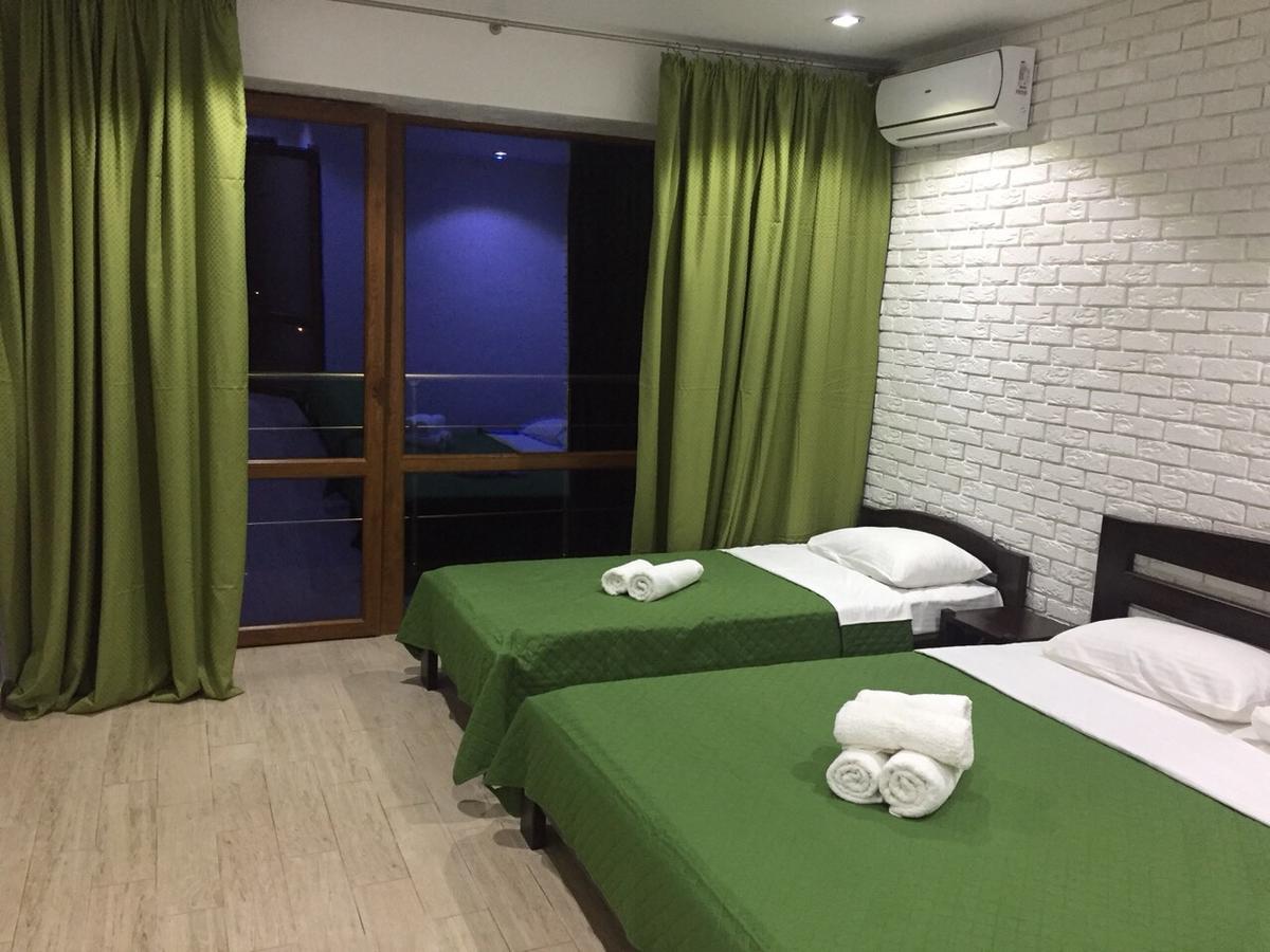 Золотий Лев Hotel Bugaz Exterior foto