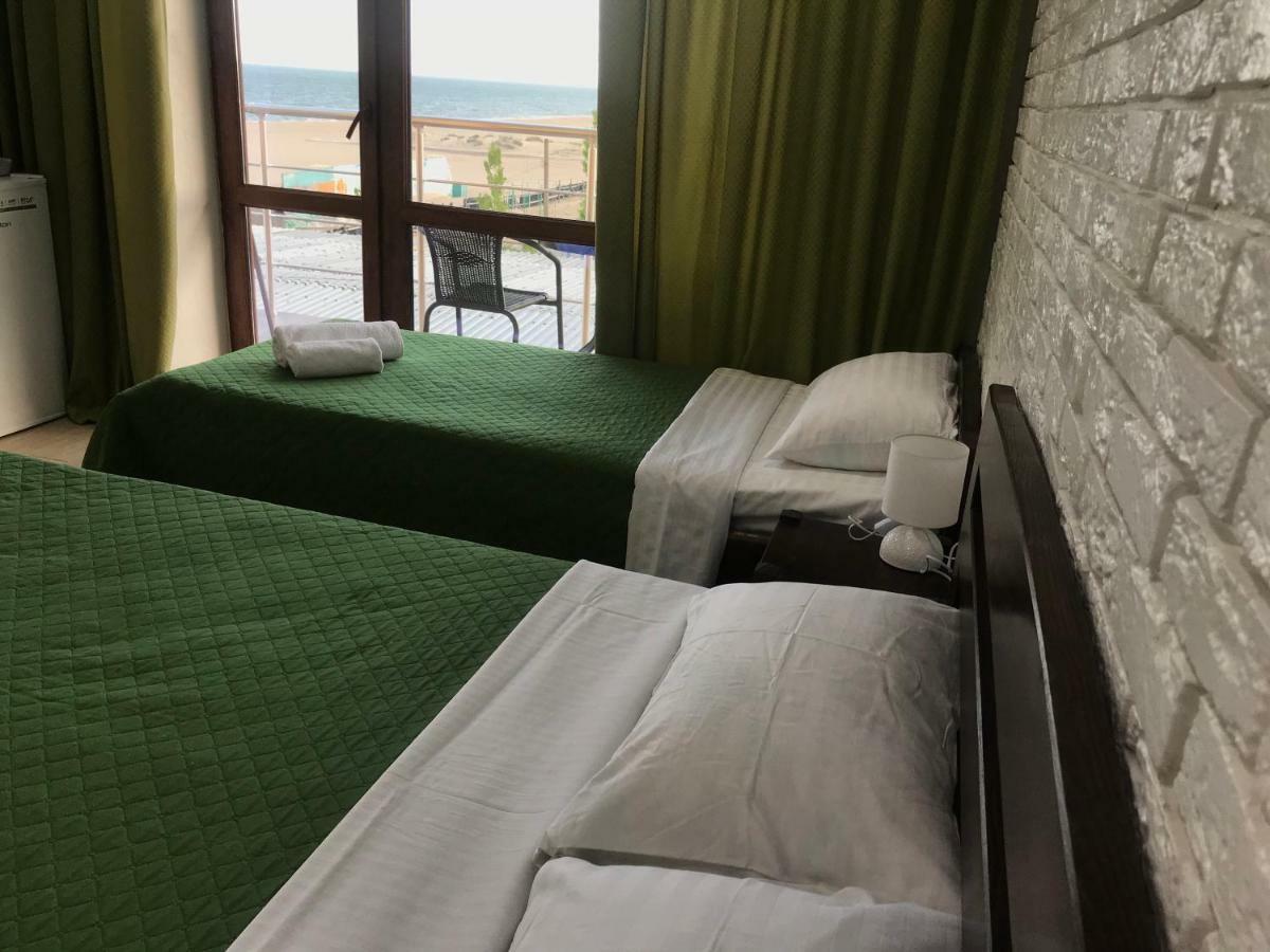 Золотий Лев Hotel Bugaz Exterior foto