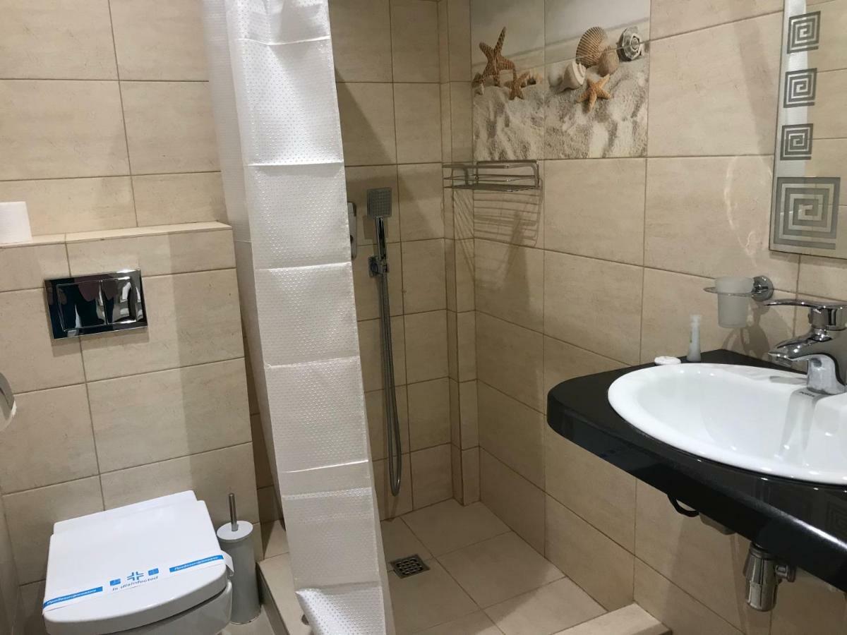 Золотий Лев Hotel Bugaz Exterior foto