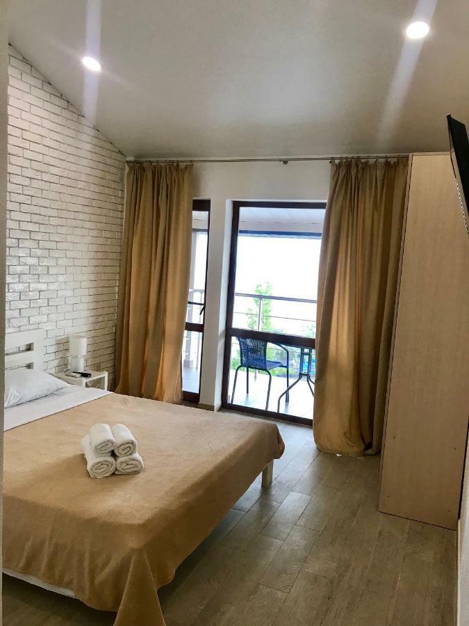 Золотий Лев Hotel Bugaz Exterior foto