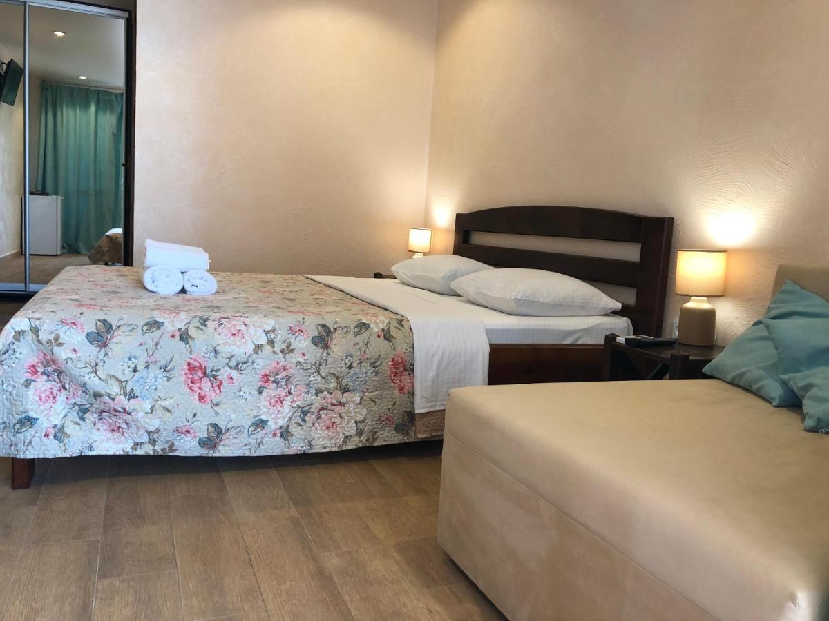 Золотий Лев Hotel Bugaz Exterior foto